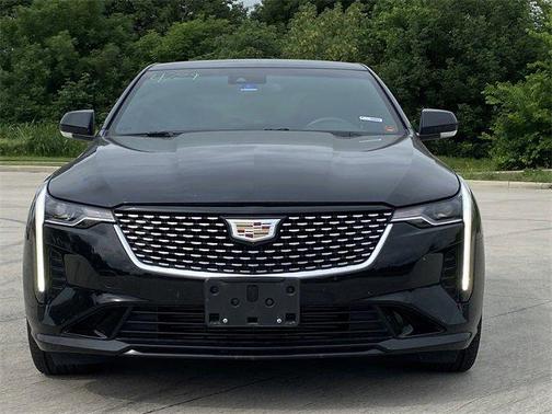 2022 Cadillac CT4 Luxury