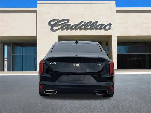 2022 Cadillac CT4 Luxury