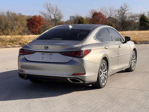 2019 Lexus ES 350 Base
