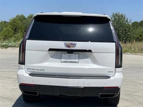 2025 Cadillac Escalade ESV Sport