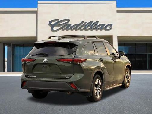 2024 Toyota Highlander XLE