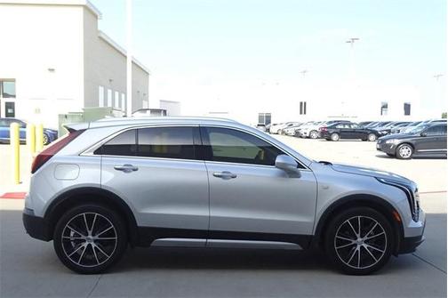 Photo 2 of 26 of 2019 Cadillac XT4 Premium Luxury