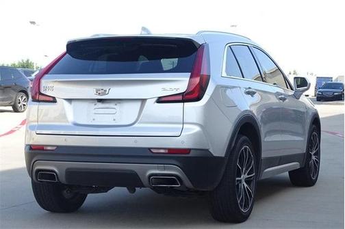 Photo 3 of 26 of 2019 Cadillac XT4 Premium Luxury