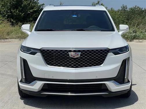 2023 Cadillac XT6 Luxury FWD