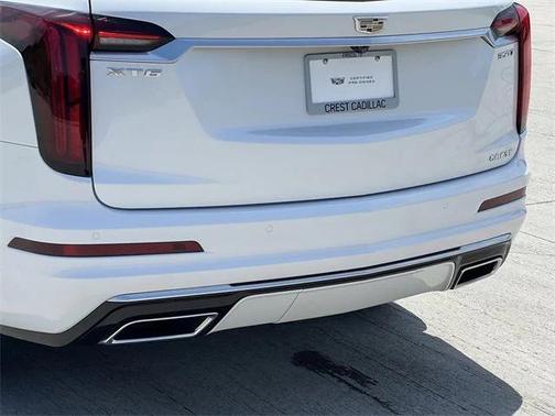 2023 Cadillac XT6 Luxury FWD