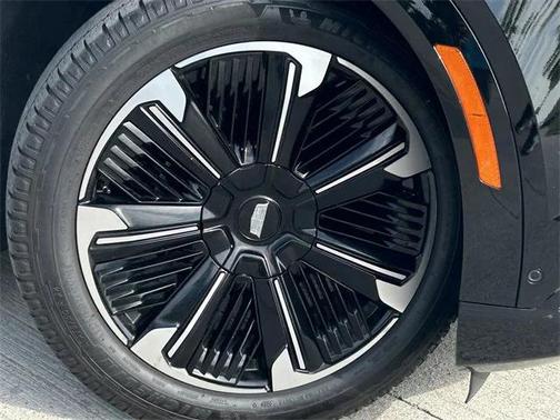 2025 Cadillac Escalade IQ Sport 1