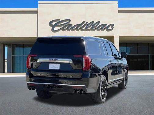 2022 GMC Yukon XL Denali