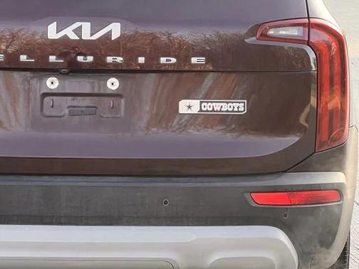 2022 Kia Telluride LX