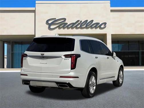 2024 Cadillac XT6 Luxury FWD