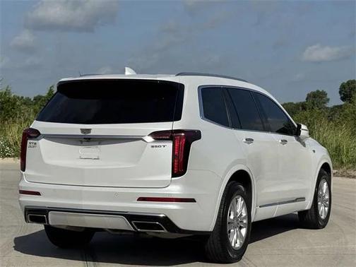 2024 Cadillac XT6 Luxury FWD