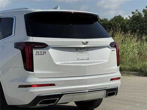 2024 Cadillac XT6 Luxury FWD