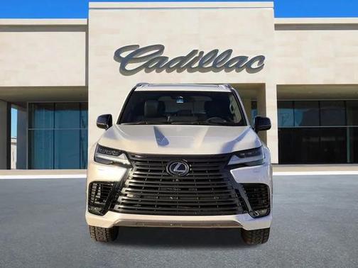 2025 Lexus LX 700h Overtrail