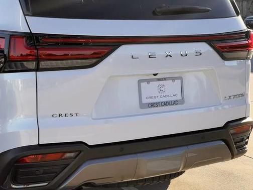 2025 Lexus LX 700h Overtrail