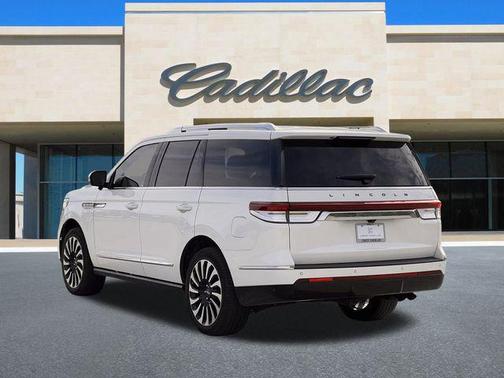 2023 Lincoln Navigator Black Label