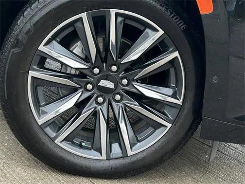 2023 Cadillac Escalade ESV Sport Platinum