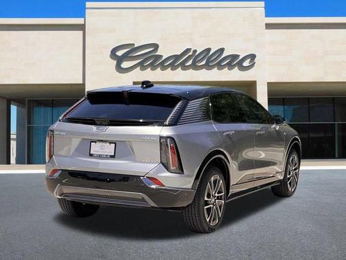 Argent Silver Metallic 2026 Cadillac OPTIQ Sport