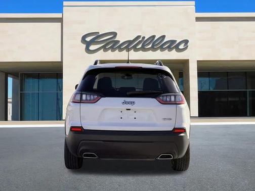 2022 Jeep Cherokee Latitude Lux