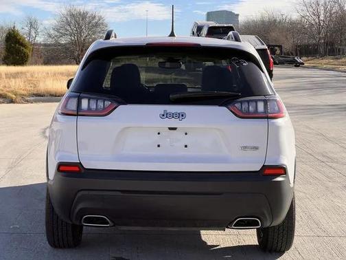 2022 Jeep Cherokee Latitude Lux