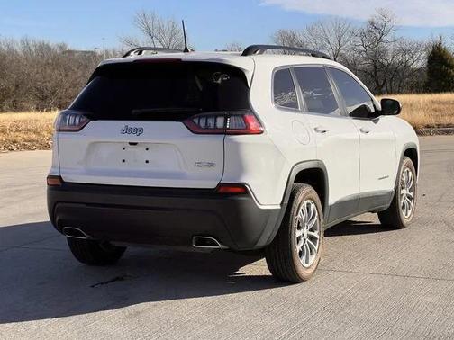 2022 Jeep Cherokee Latitude Lux