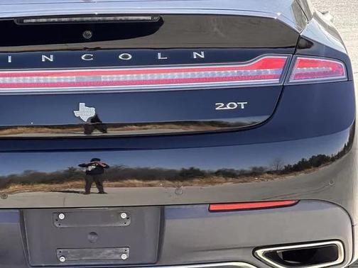 2017 Lincoln MKZ Base