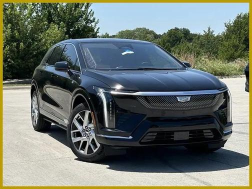 2025 Cadillac OPTIQ Luxury 1