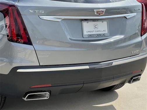 2025 Cadillac XT5 Luxury