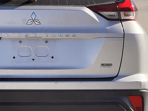 2023 Mitsubishi Eclipse Cross LE