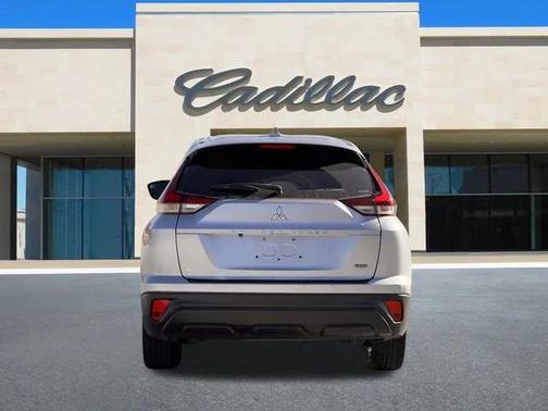 2023 Mitsubishi Eclipse Cross LE