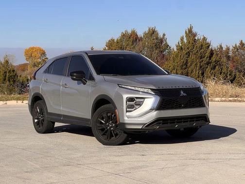 2023 Mitsubishi Eclipse Cross LE