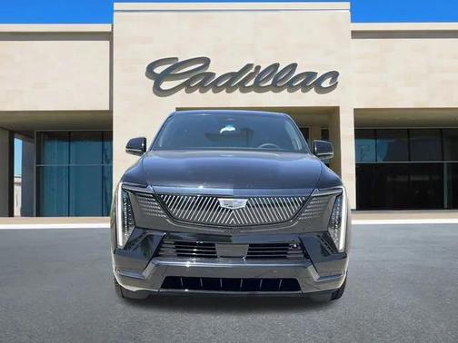 2025 Cadillac Escalade IQ Sport 2