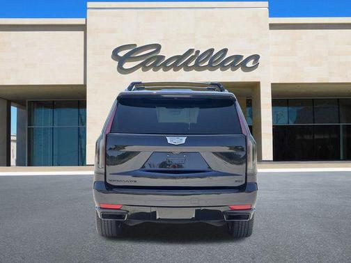 2022 Cadillac Escalade Sport