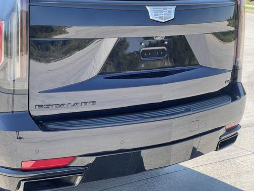 2022 Cadillac Escalade Sport