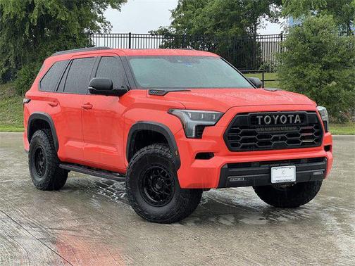 2023 Toyota Sequoia SR5