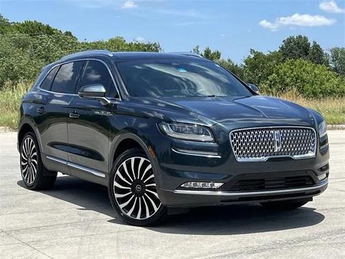 2022 Lincoln Nautilus Black Label