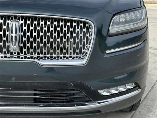 2022 Lincoln Nautilus Black Label
