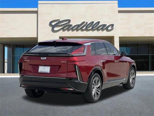 2025 Cadillac LYRIQ Luxury 1