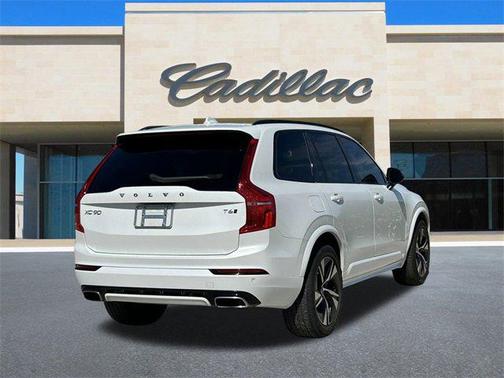 2021 Volvo XC90 T6 R-Design
