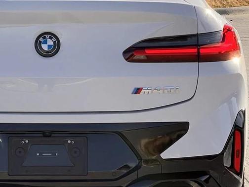 2024 BMW X4 M40i