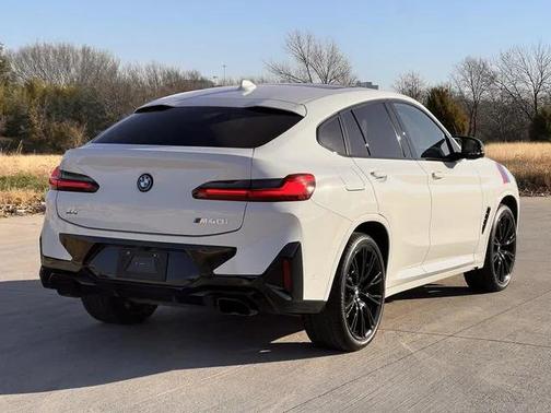 2024 BMW X4 M40i