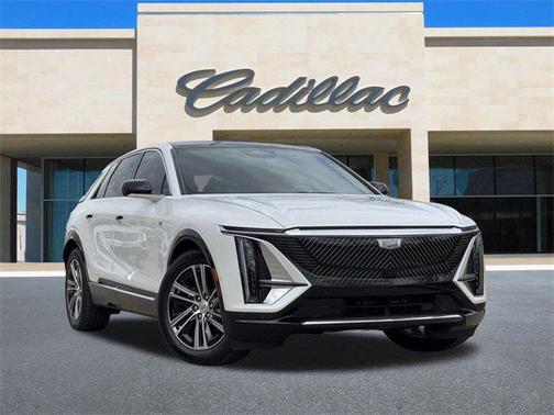 2025 Cadillac LYRIQ Luxury 1