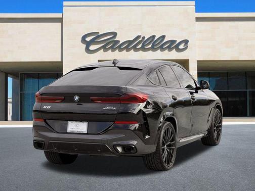 2023 BMW X6 xDrive40i