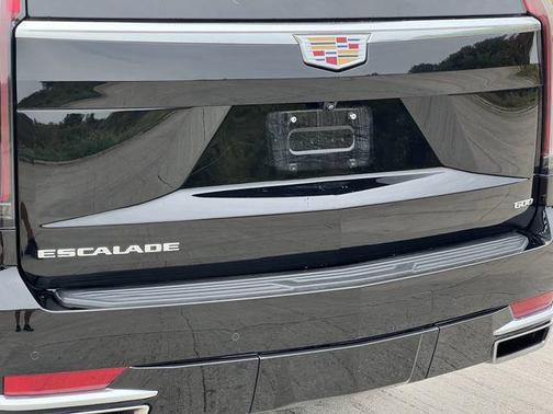 2022 Cadillac Escalade ESV Luxury