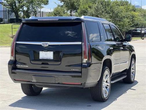 2018 Cadillac Escalade Luxury