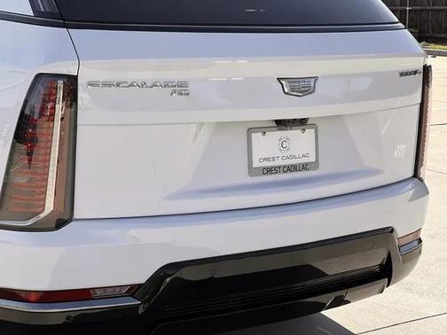 2025 Cadillac Escalade IQ Sport 2