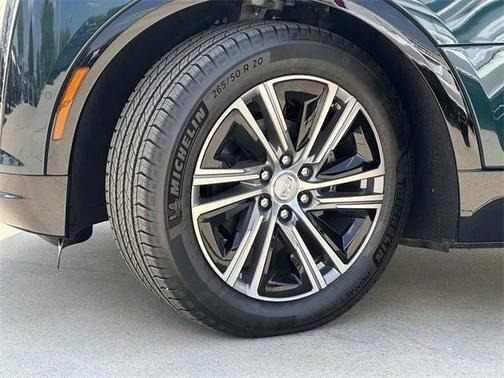 2025 Cadillac LYRIQ Luxury 1