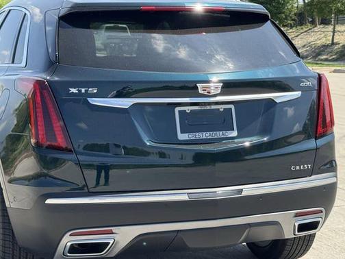 Emerald Lake Metallic 2026 Cadillac XT5 Premium Luxury