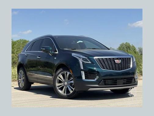 Emerald Lake Metallic 2026 Cadillac XT5 Premium Luxury