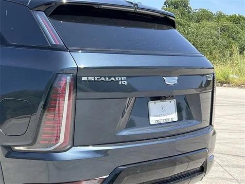 2025 Cadillac Escalade IQ Sport 2