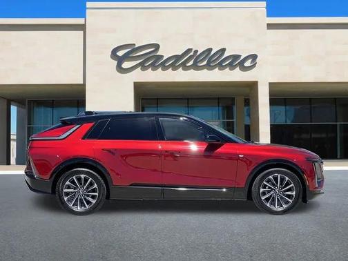 2025 Cadillac LYRIQ Sport