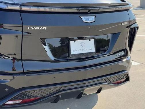 2026 Cadillac LYRIQ V Premium